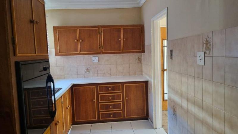To Let 3 Bedroom Property for Rent in Ladybrand Free State